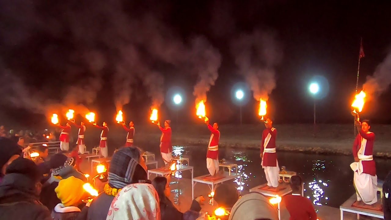 Evening Aarti at Triveni Ghat