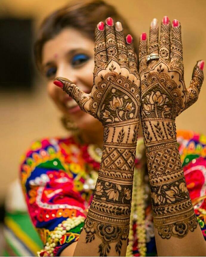 Elegance in Nature: Floral Mehndi Design